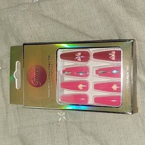 Fashion Press on Nails